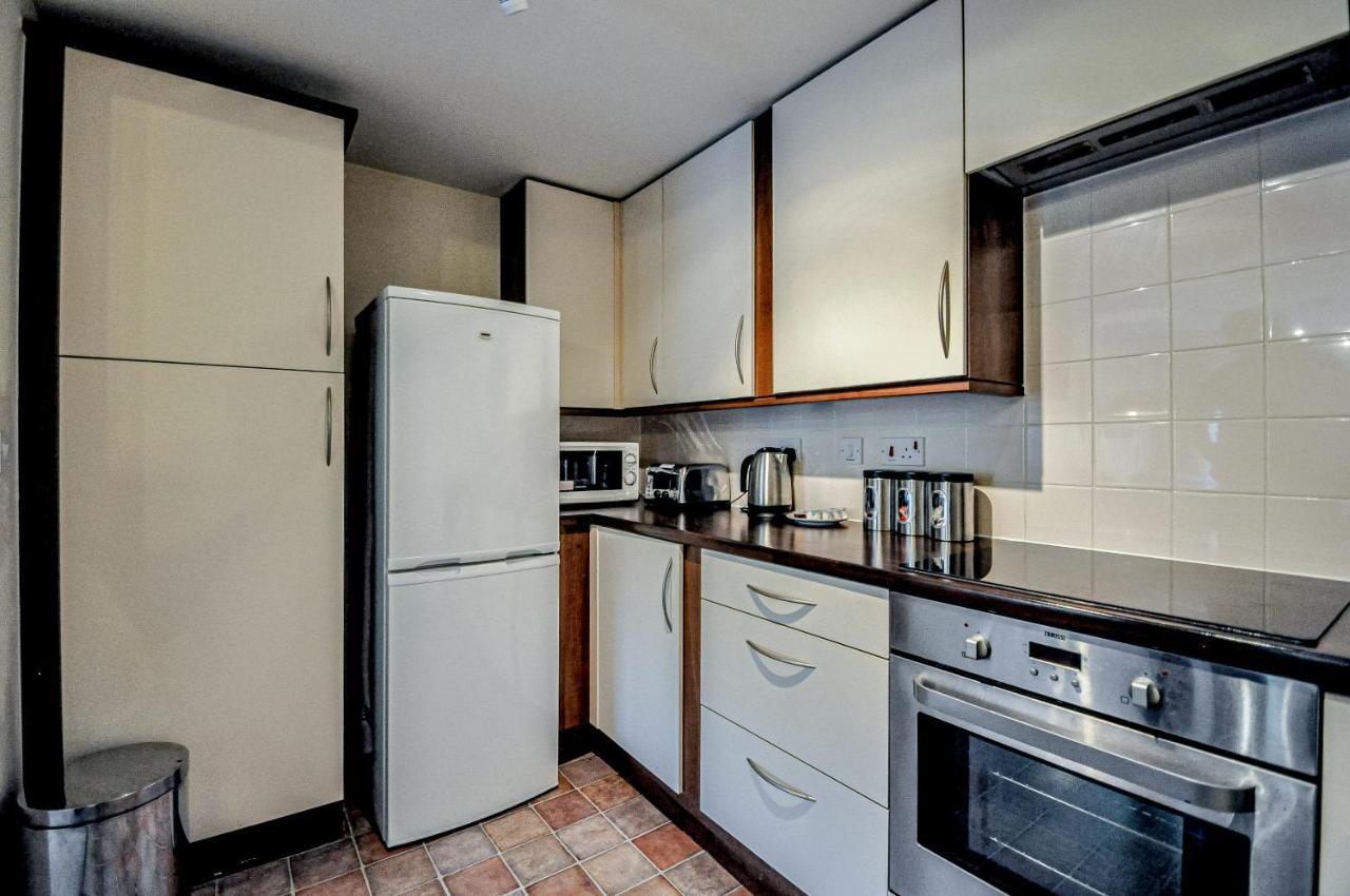 Kings Quarter - Four Bed Apartment - #0202 梅登黑德 外观 照片