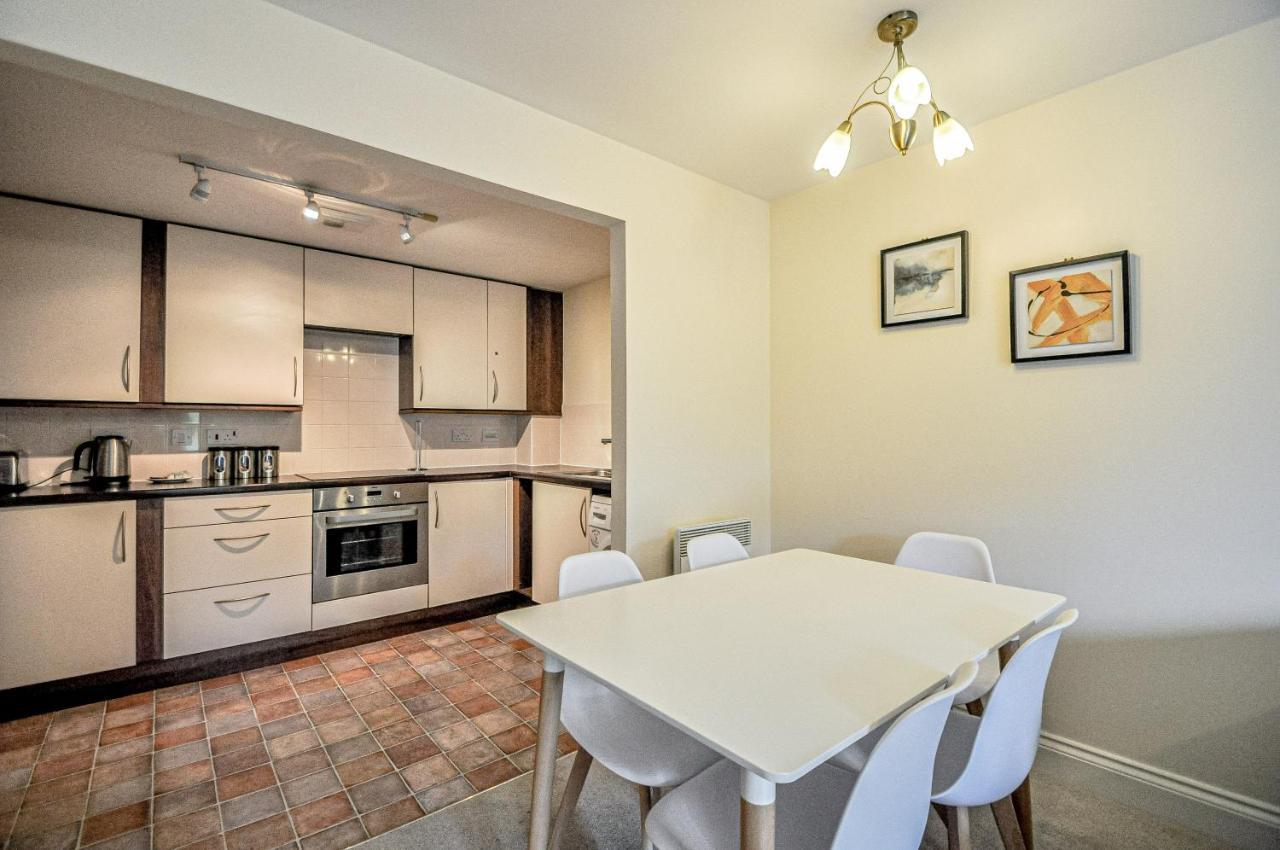 Kings Quarter - Four Bed Apartment - #0202 梅登黑德 外观 照片