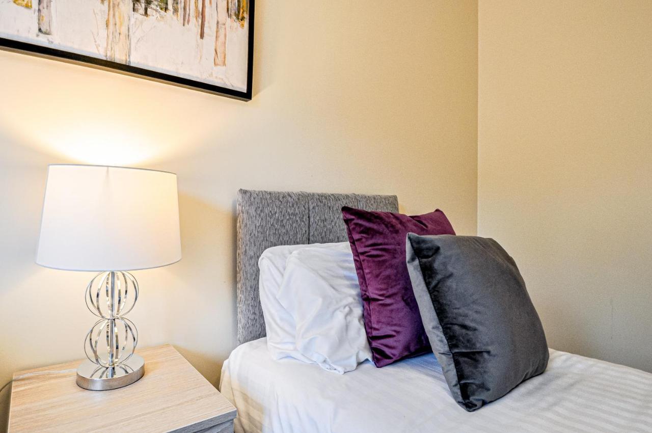 Kings Quarter - Four Bed Apartment - #0202 梅登黑德 外观 照片